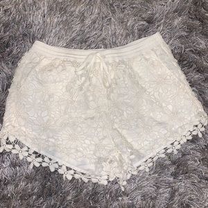Abercrombie & Fitch flower lace shorts